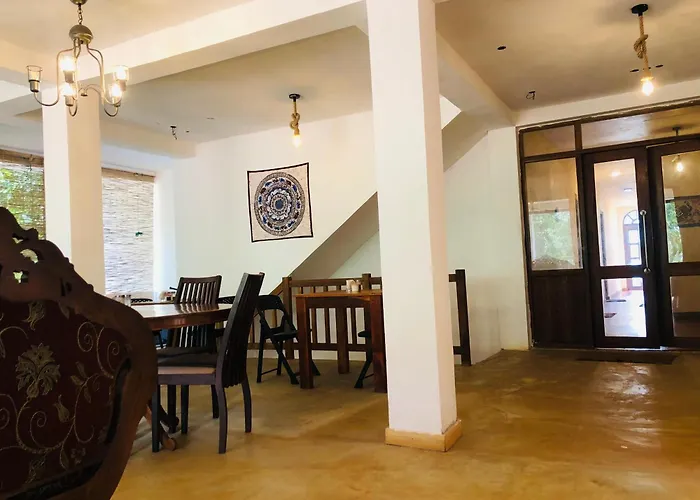 Hotel Mango Tree Nearest Adam'S Peak