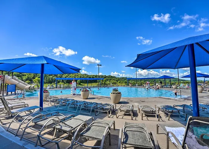 Galena Retreat: Shopping, Owners Club & Skiing!