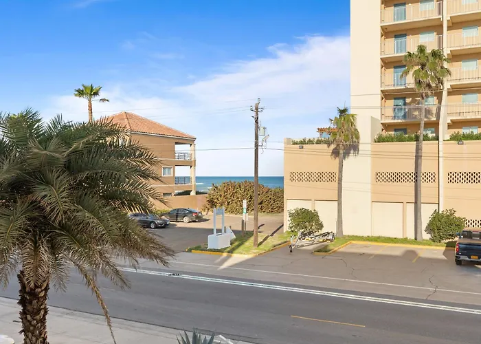 Coronado Get-Away At Fantasy Circle