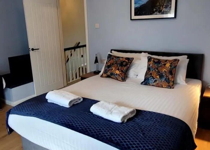Hamilton Place Beautiful Holiday House In A Prime Location