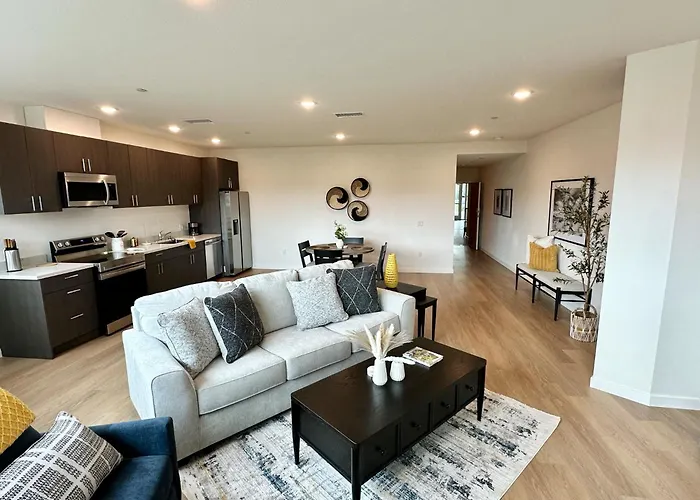 Nimitz Crossing Luxury Residences