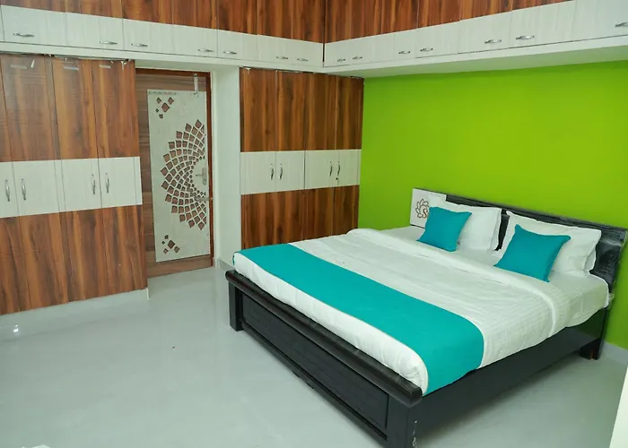 Sun Home Stays - Spacious Rooms - New Property - Pleasant Location