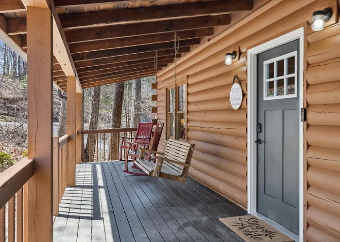 Cozy Family Friendly Cabin With Hot Tub, Near Gatlinburg, Pigeon Forge, Dollywood