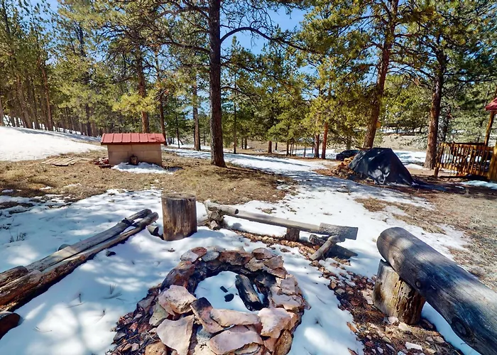 Tranquil Wet Mtn Cabin W/ Views On 3 Acres!