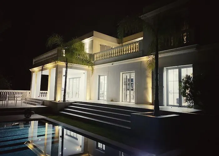 Villa Lion, Gorgeous Villa In Le Cannet Overlooking Cannes
