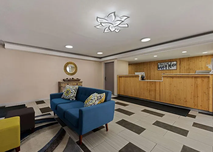 Econo Lodge Rockford Casino Area