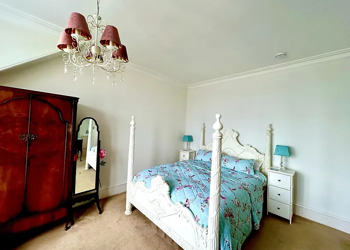 Tigh Na Mara Guest House Rosemarkie- Breakfast Optional