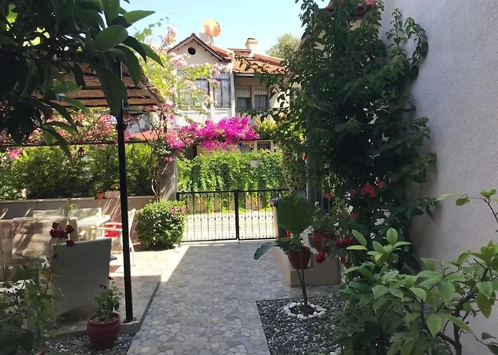 Marmaris Merkez Bahceli Muestakil Ev Arya Roof House