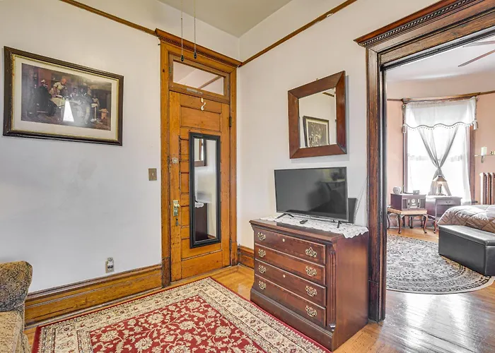 Victorian Mansion In Garfield Park