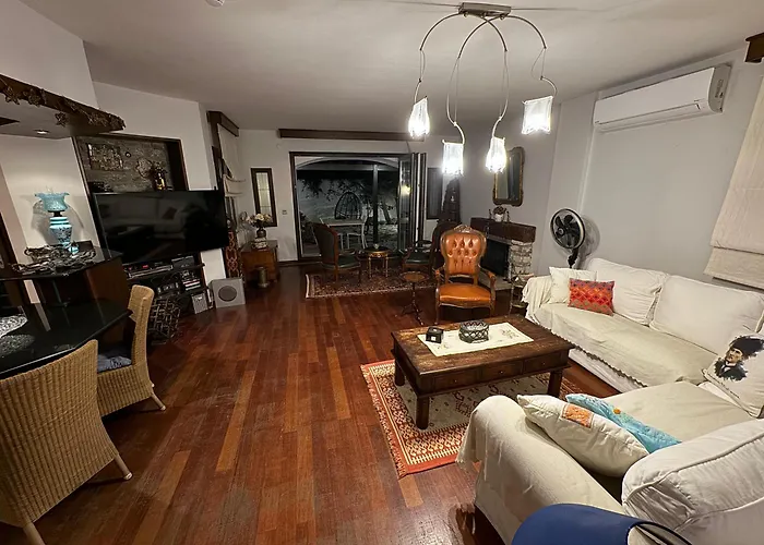 Bodrum Merkezde Muestakil Havuzlu Villa