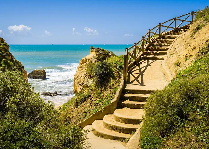 Clifftop Vila Azul - 3Br, Beachside, Pool, Ac