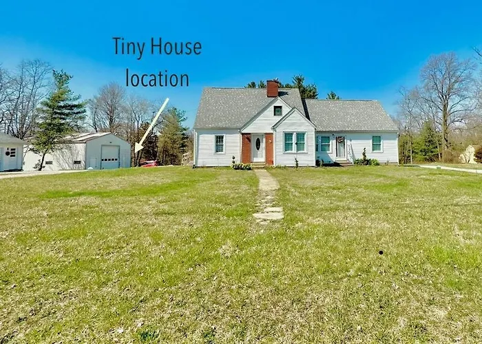 Trestle Creeks Farmhouse Fort Tiny House