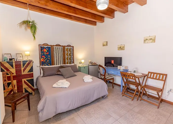 Centro Storico Redmood House A 5 Min Dal Mare, Aria Condizionata, Wi-Fi E Netflix