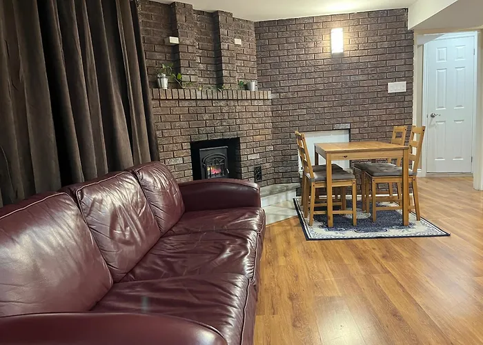 Entire Basement Apartment In Mississauga, Etobicoke