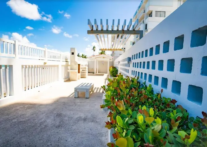 Modern Jewel Beachfront Isla Verde