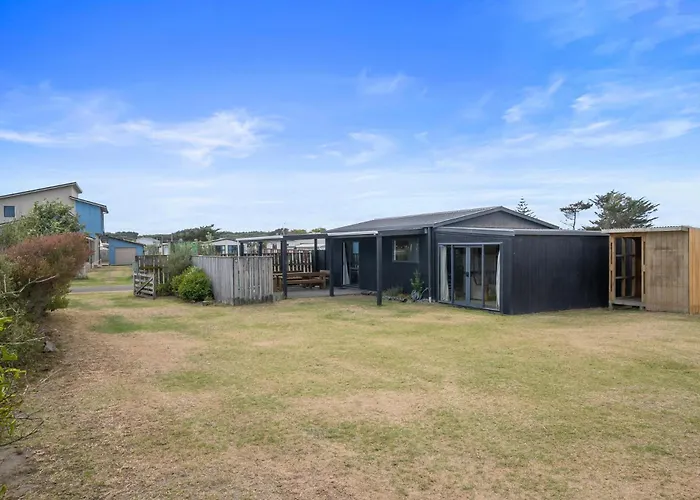 Himatangi Kiwi Bach - Himatangi Beach Holiday Home