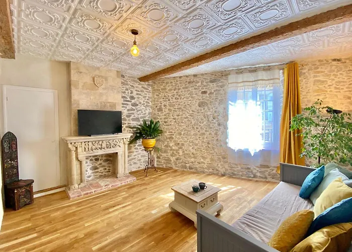La Maison Des Templiers ~ Ostal Medieval ~ Logis Enchantes