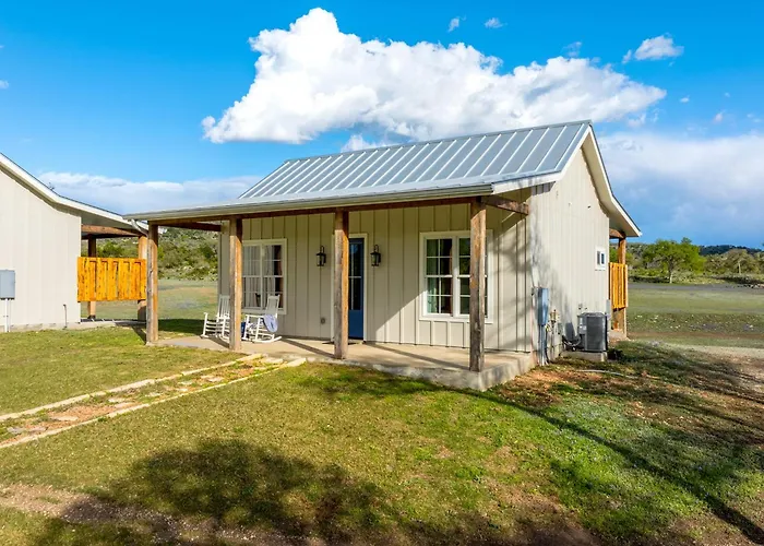 Bluebonnet Cottage With Hot Tub & Views