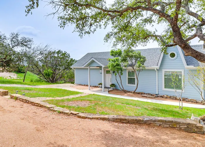 Serene Burnet Getaway W/ Buchanan Lake Views!
