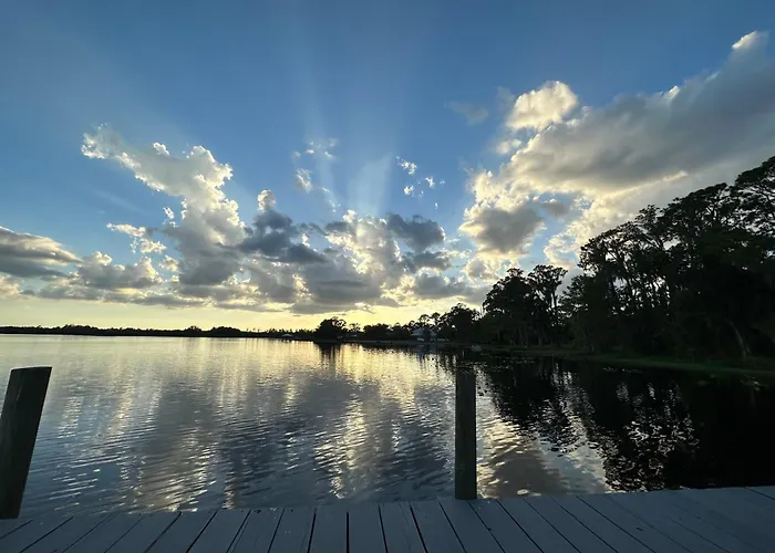 The Little Retreat, Solo, Couples & Small Families