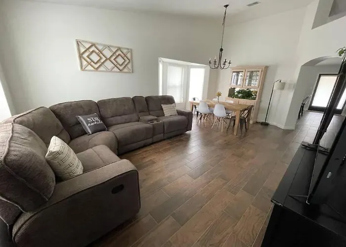 Vista Retreat - Country Club Estates