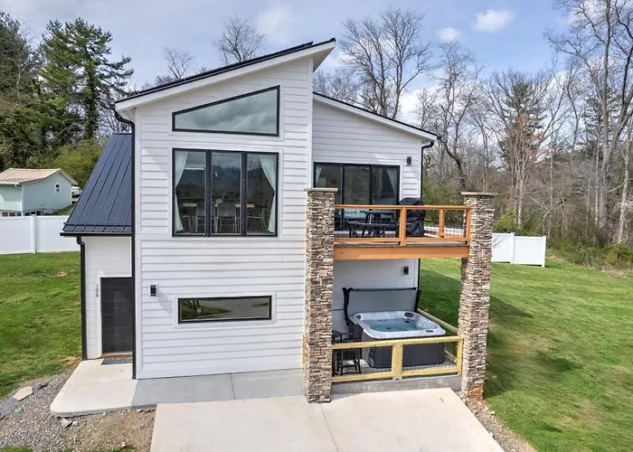 Mon Tresor, Modern Mountain Views With Deck