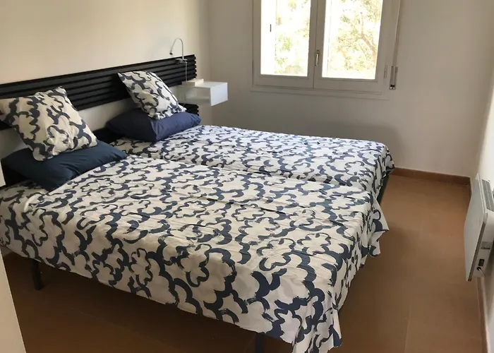 Stunning Sea Views From Luxury 4 Bed Apartment Close To Beach At Cap Ras
