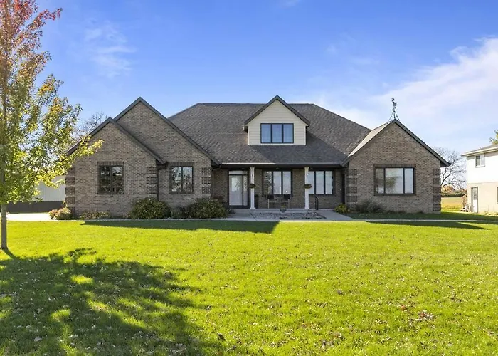 Kalbus House Spacious Lake Winnebago Retreat, Boat Launch, Newly Updated