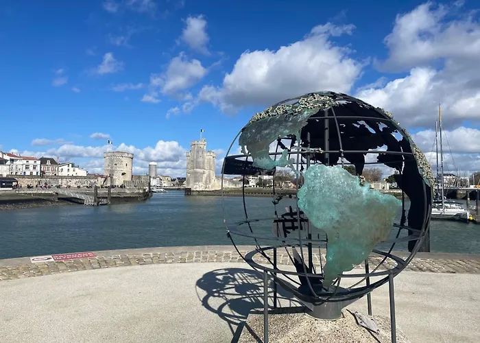 Le Lodge Park A La Rochelle