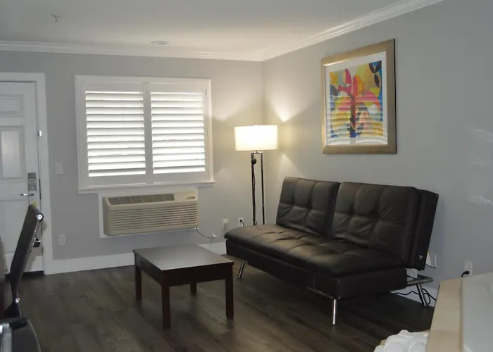 Fairview Inn & Suites