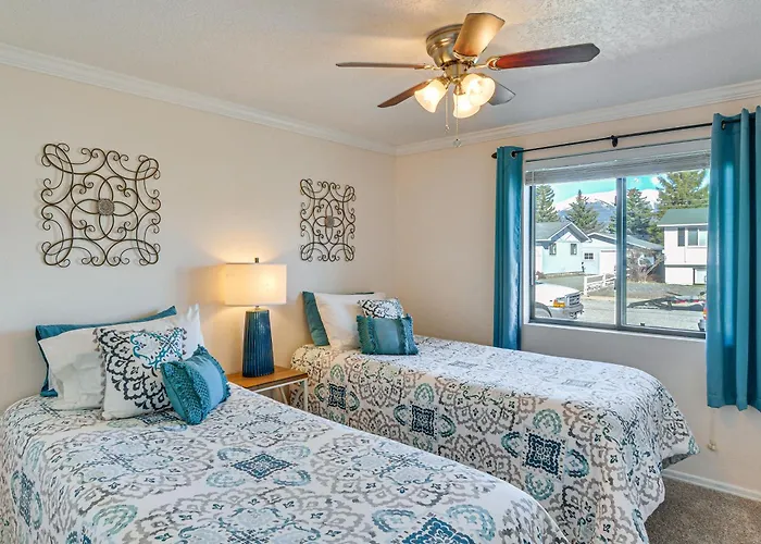 Pet-Friendly Buena Vista Home W/ Yard & Hot Tub!