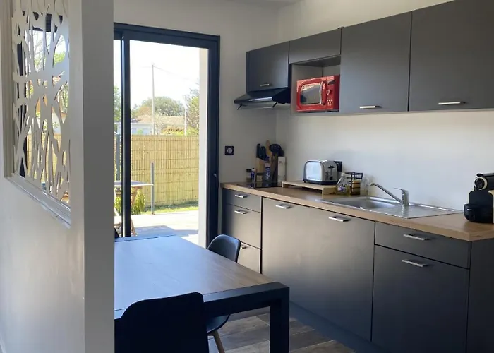 Superbe Studio Meuble Ideal Pour Couple Zen Avec Spa