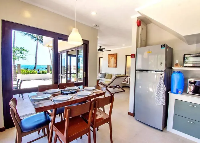 Hey Jude Bulabog Beachfront Residence
