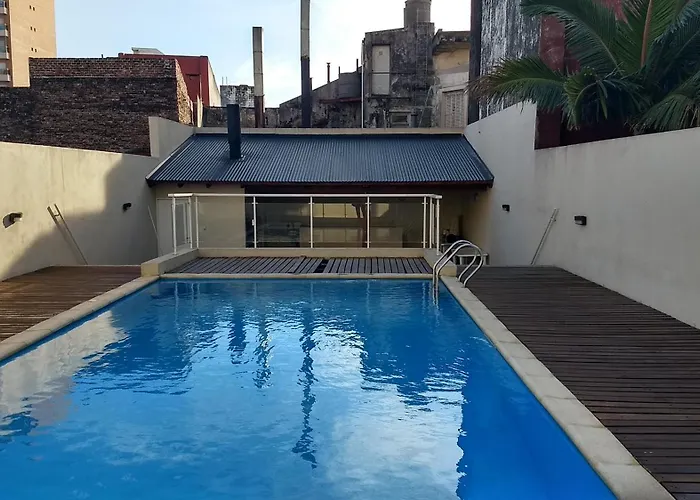 Maipu Y Avenida Pellegrini - Parking Privado Con Costo Adicional