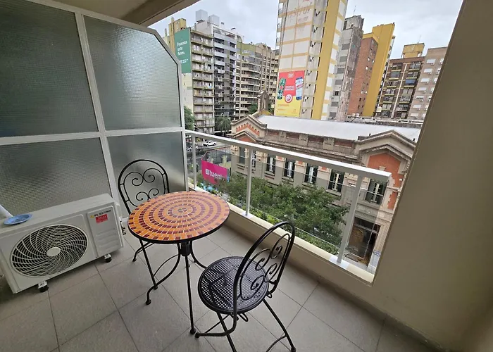 Maipu Y Avenida Pellegrini - Parking Privado Con Costo Adicional