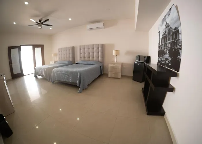 21 Suite With Jacuzzi A Shared Pool