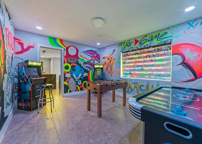 Miami House Pool Game Room Bbq L24