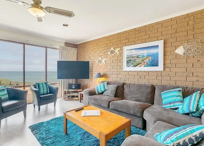 Knights View - 2 14 Merrilli - Byo Linen - Wi-Fi - Beachfront