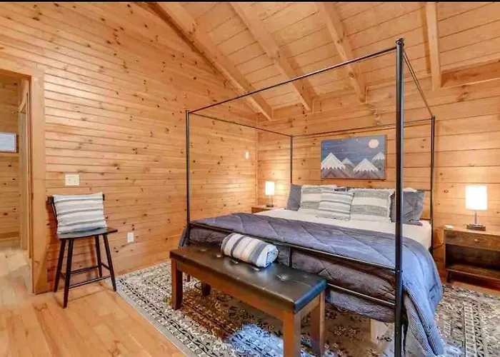 Clover Creek Cabin