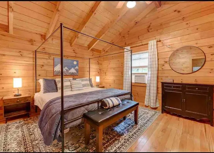 Clover Creek Cabin