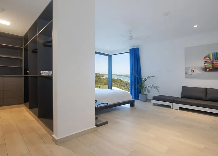 Hermosa Bay Oceanview Villa