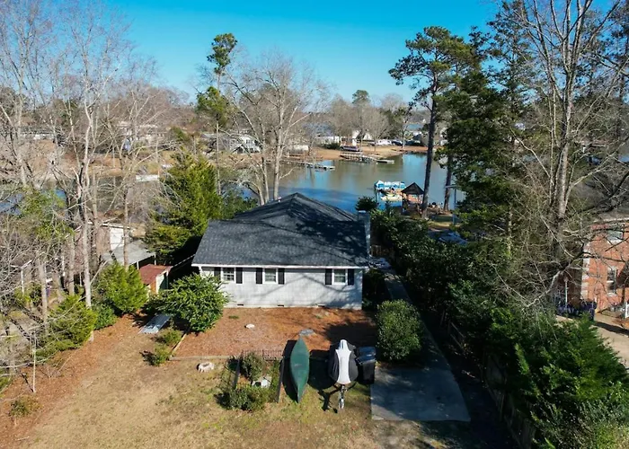 Lure And Leisure Lakehouse