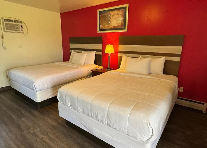 Thruway Holiday Motel
