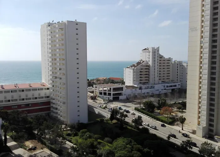 Rocha T Apartments