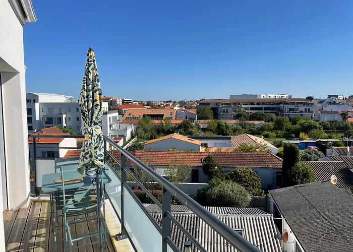 Le Lodge Park A La Rochelle