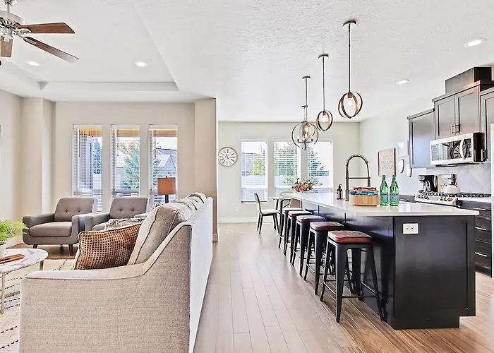 Top Rated - Spotless - Prime Central Location - By The Village At Meridian
