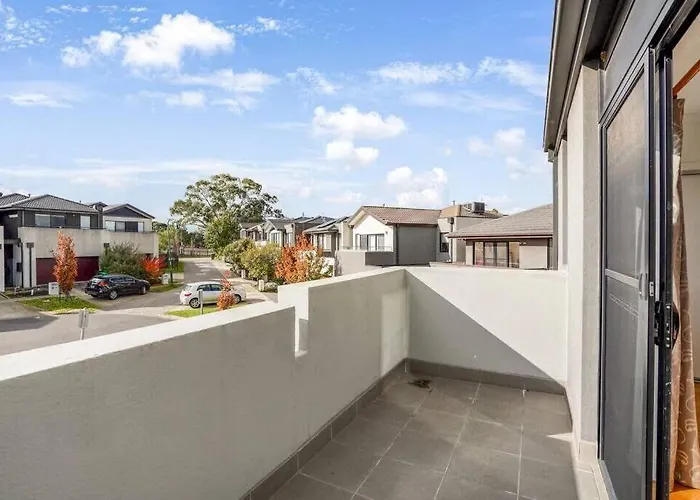 Bundoora Family Home Near Uni Hill