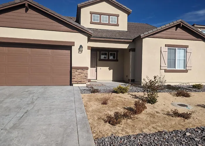 Modern, Spacious & Relaxing Home In Sparks, Nv