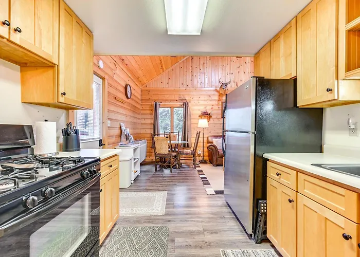 Secluded Bigfork Cabin W/ Canoes & Views!