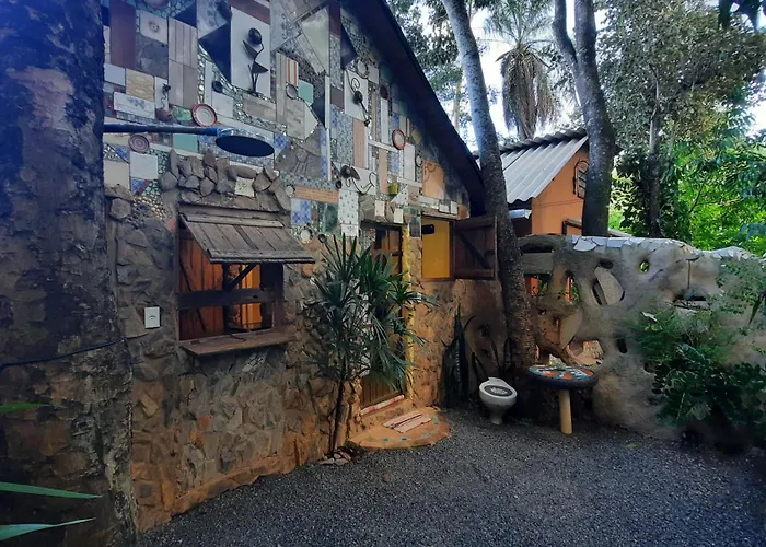 NOMADAS chalés, mini casinhas, bangalôs , área de camping e cozinha compartilhada